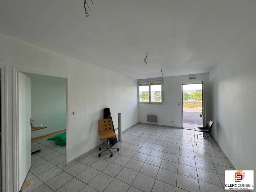 Location - Bureaux 54m² - Évreux