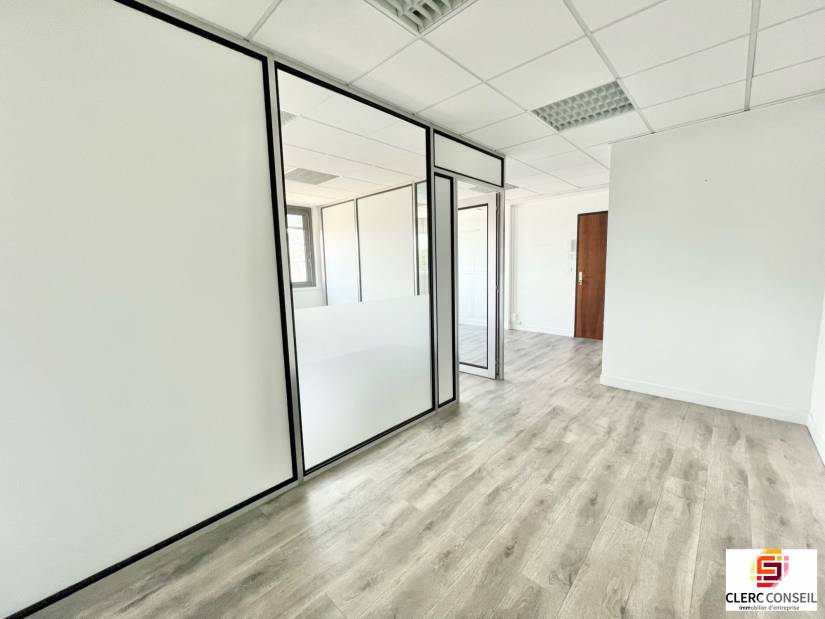 Location - Bureaux 64m² - Rouen