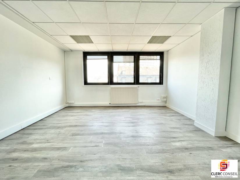 Location - Bureaux 64m² - Rouen