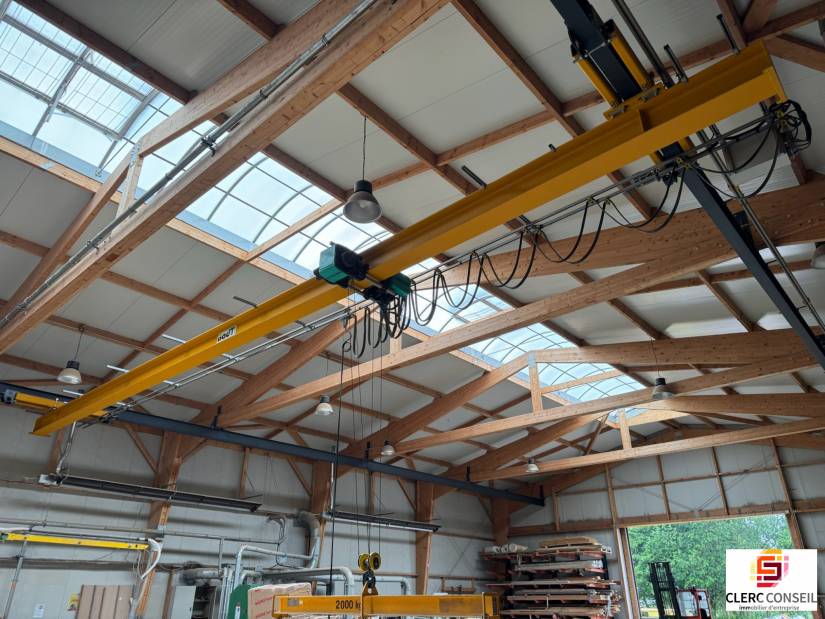 Location - Local d'activité 825m² - Eslettes