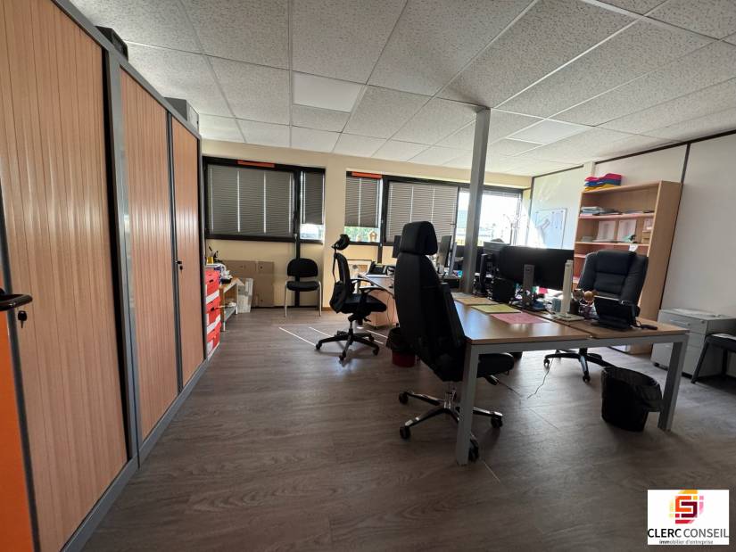 Vente - Bureaux 335m² - Bois-guillaume