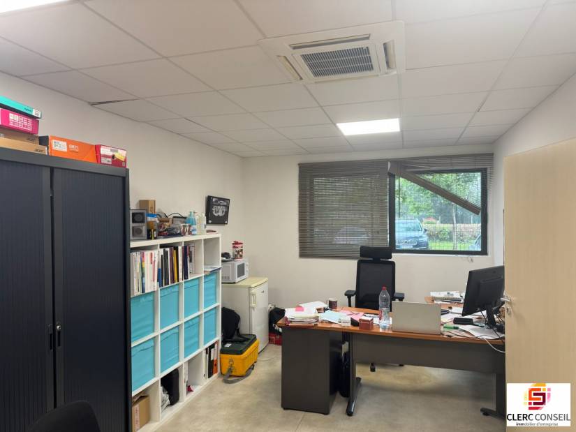 Location - Local d'activité 174m² - Rouen
