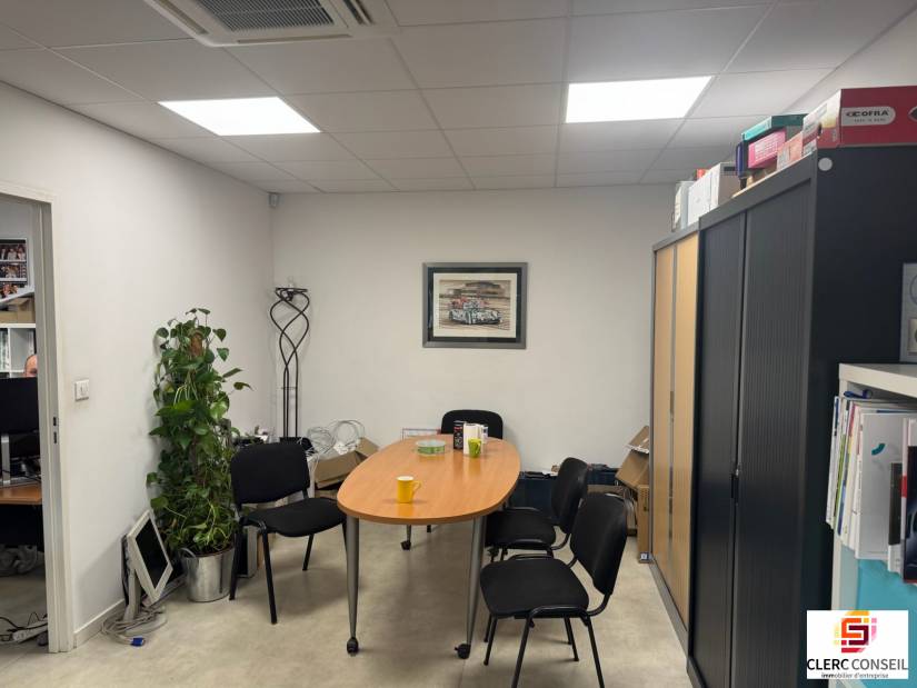 Location - Local d'activité 174m² - Rouen