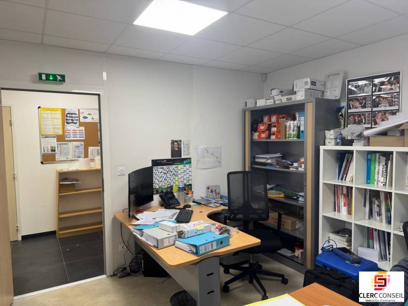 Location - Local d'activité 174m² - Rouen