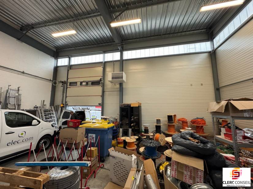 Location - Local d'activité 174m² - Rouen