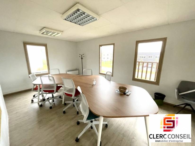 Vente - Bureaux 610m² - Mont-saint-aignan