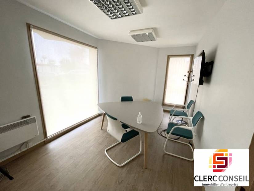 Vente - Bureaux 610m² - Mont-saint-aignan