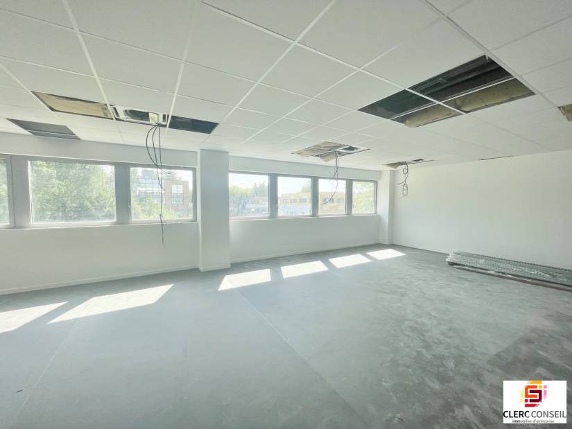 Location - Bureaux 144m² - Mont-saint-aignan