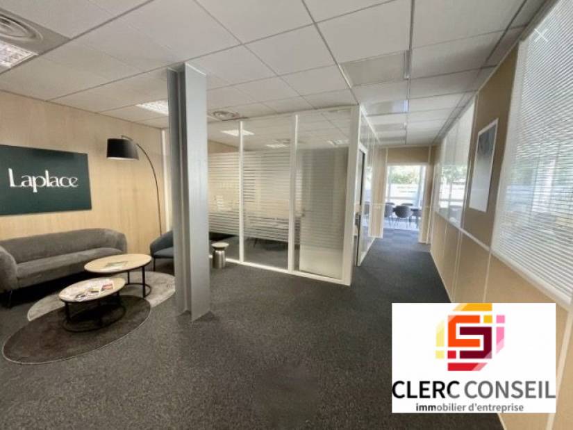 Location - Bureaux 147m² - Mont-saint-aignan