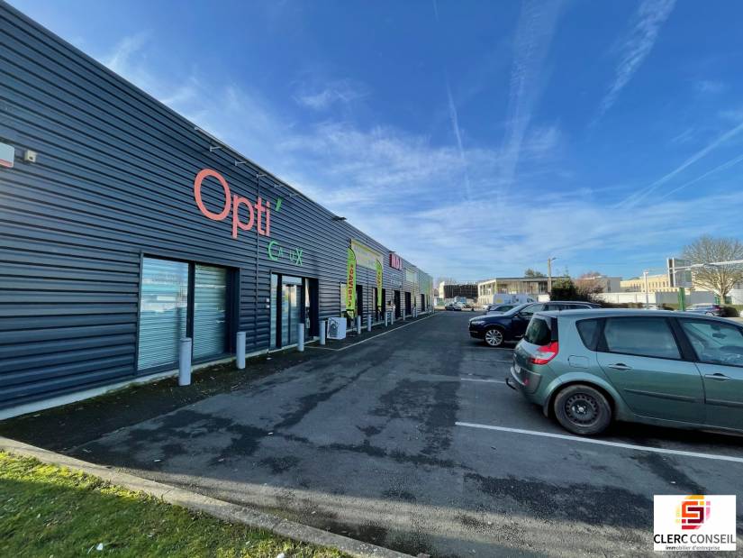 Location - Local commercial 148m² - Yvetot