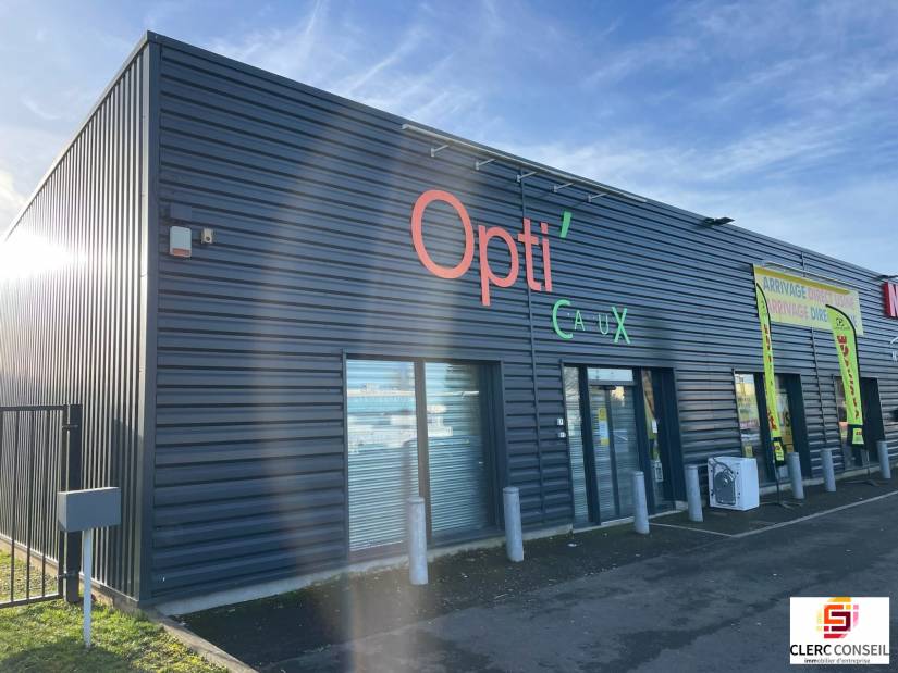 Location - Local commercial 148m² - Yvetot