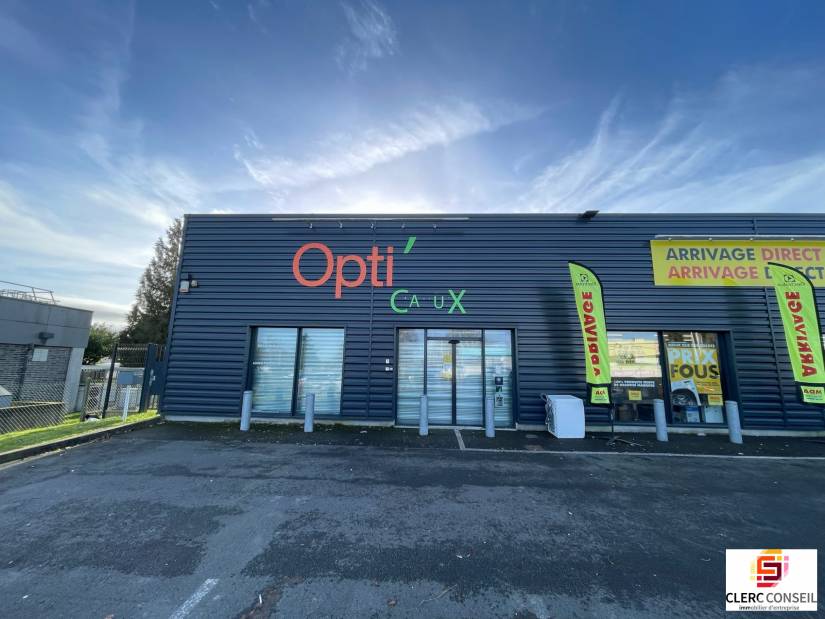 Location - Local commercial 148m² - Yvetot