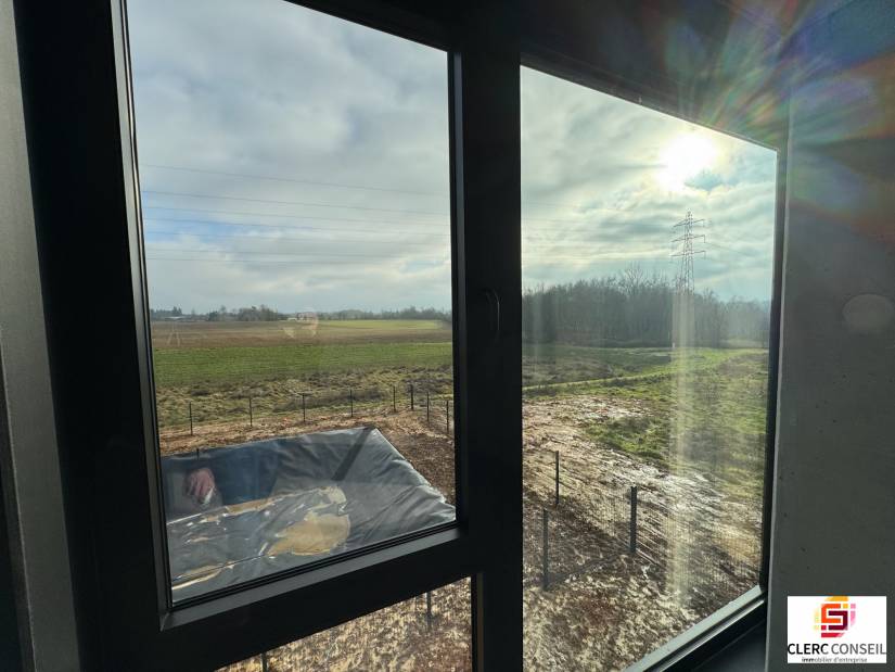 Location - Bureaux 228m² - Saint-martin-du-vivier