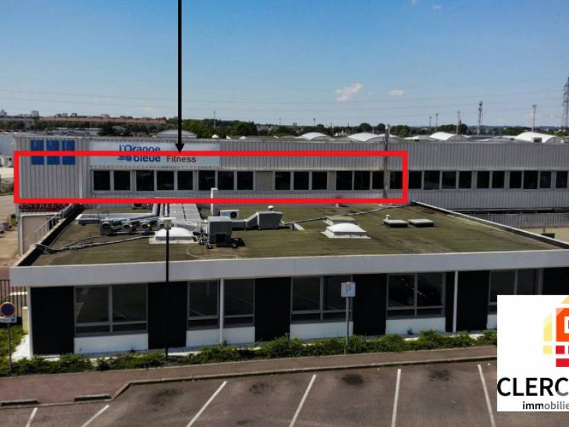 Location - Local d'activité 696m² - Sotteville-lès-rouen