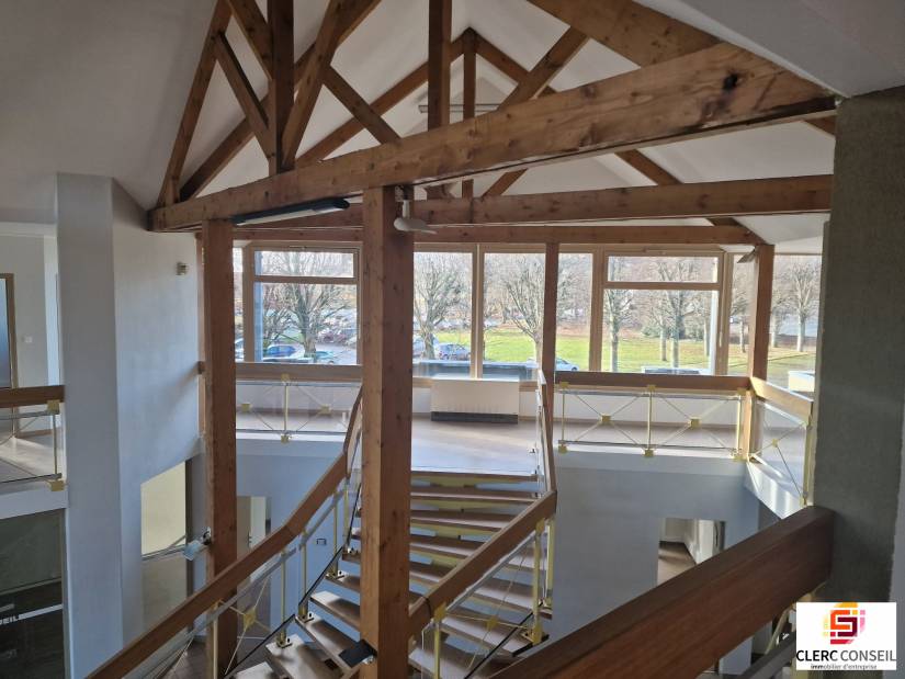 Vente - Bureaux 610m² - Mont-saint-aignan