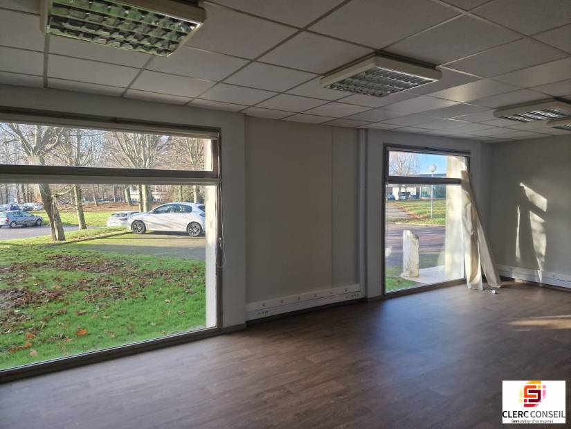 Vente - Bureaux 610m² - Mont-saint-aignan