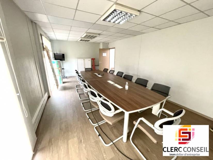 Vente - Bureaux 610m² - Mont-saint-aignan