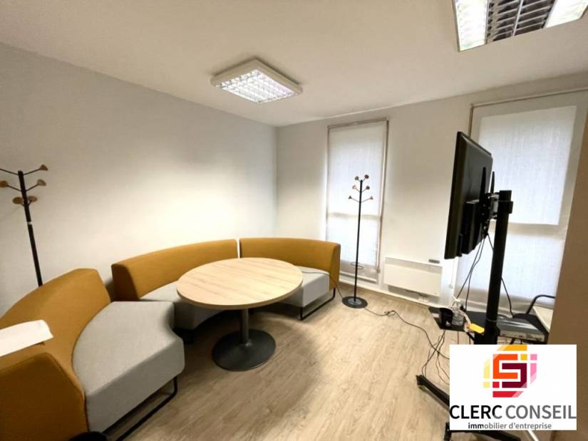 Vente - Bureaux 610m² - Mont-saint-aignan