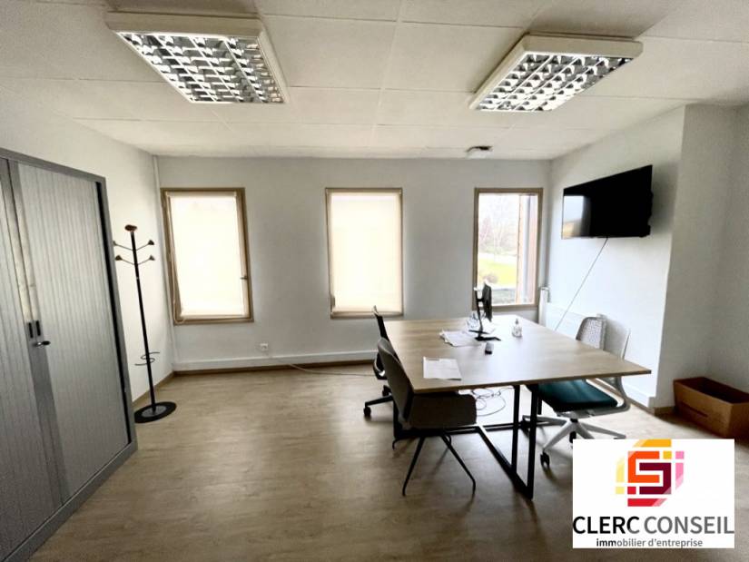 Vente - Bureaux 610m² - Mont-saint-aignan
