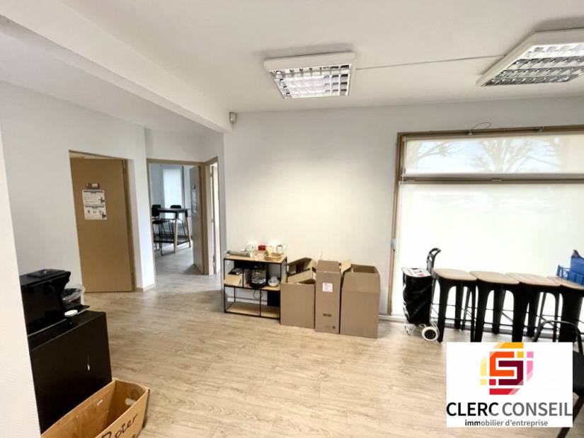 Vente - Bureaux 610m² - Mont-saint-aignan