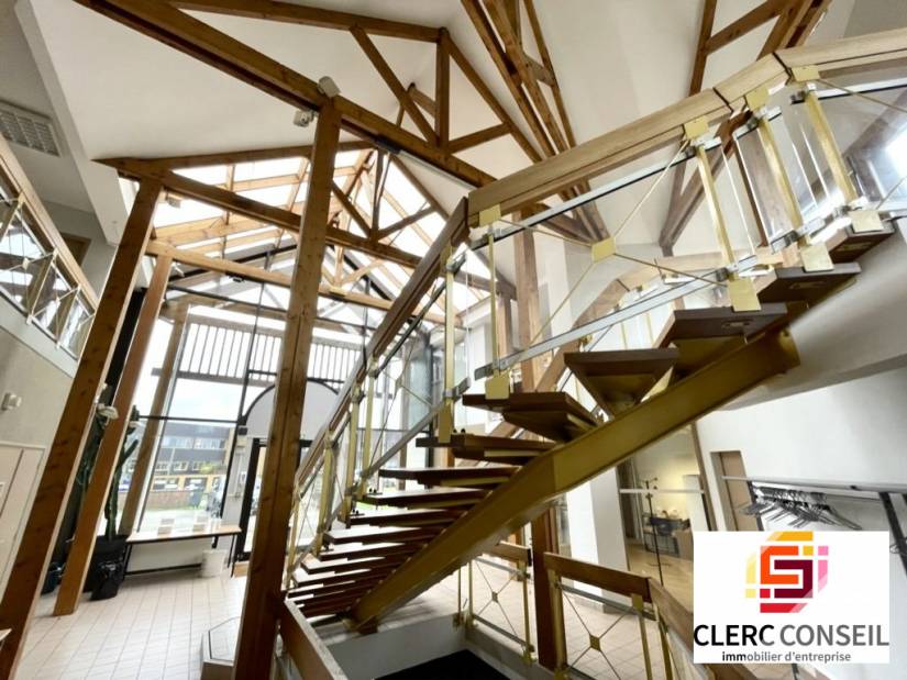Vente - Bureaux 610m² - Mont-saint-aignan
