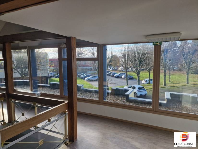 Vente - Bureaux 610m² - Mont-saint-aignan