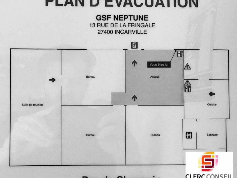 Location - Bureaux 100m² - Incarville