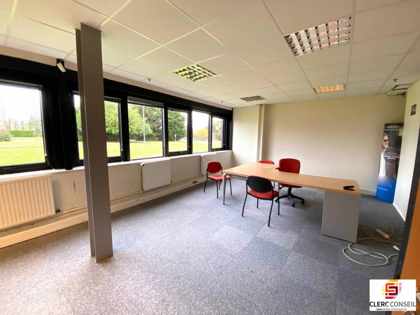 Location - Bureaux 621m² - Louviers