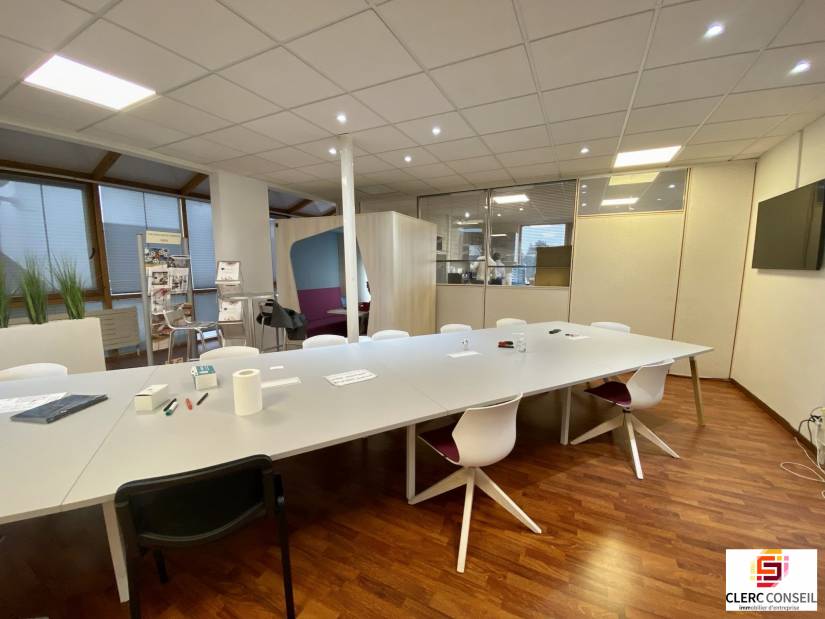 Location - Bureaux 345m² - Évreux