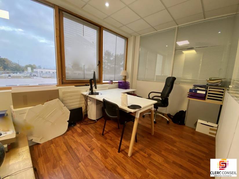 Location - Bureaux 345m² - Évreux