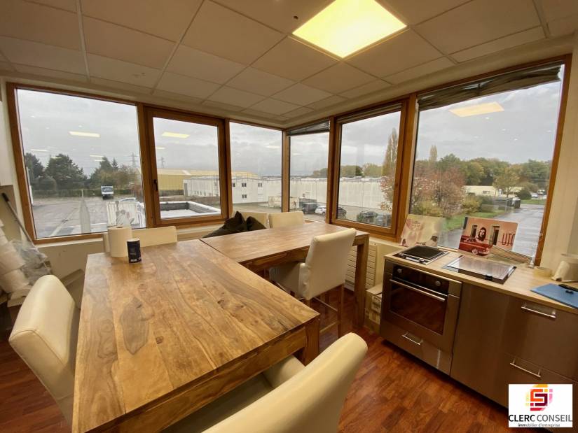 Location - Bureaux 345m² - Évreux