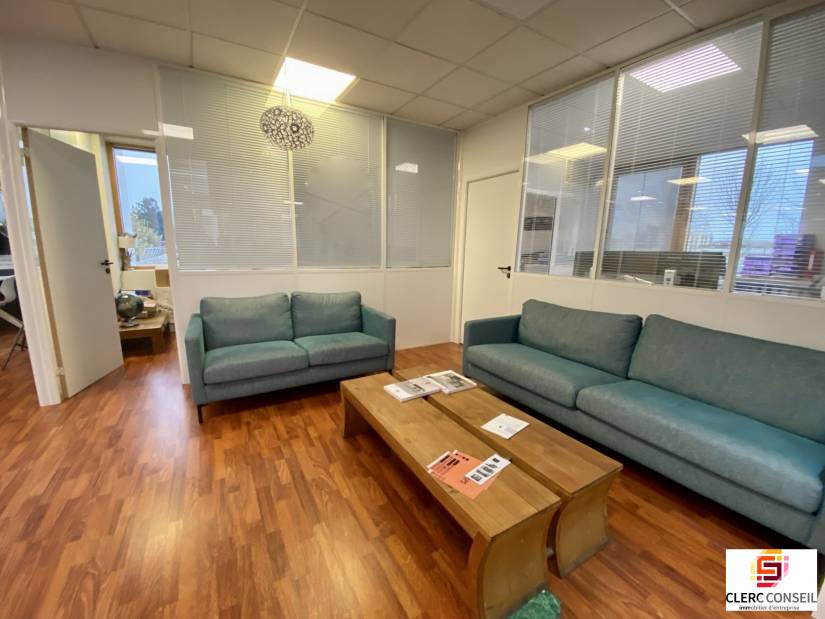 Location - Bureaux 345m² - Évreux