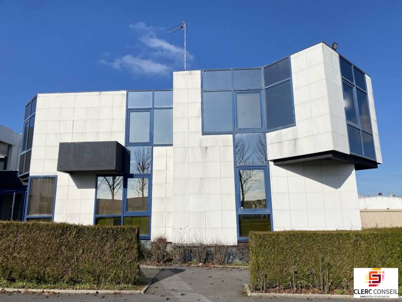 Location - Bureaux 74m² - Évreux