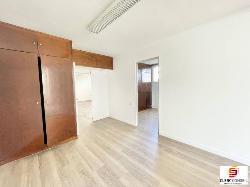 Location - Bureaux 98m² - Bihorel