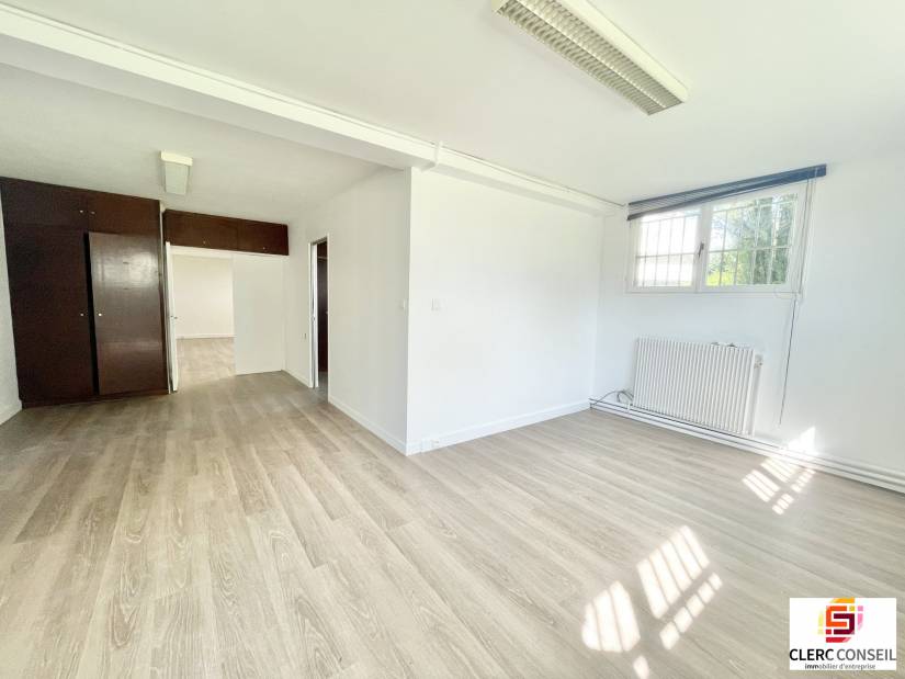 Location - Bureaux 98m² - Bihorel