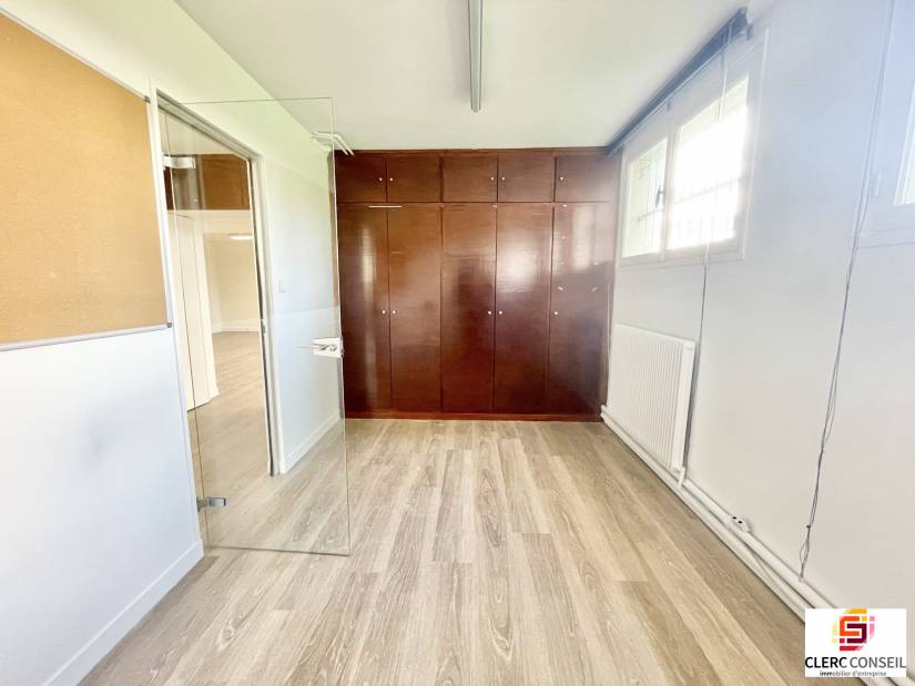Location - Bureaux 98m² - Bihorel