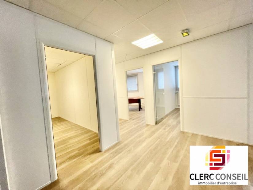 Location - Bureaux 73m² - Bihorel