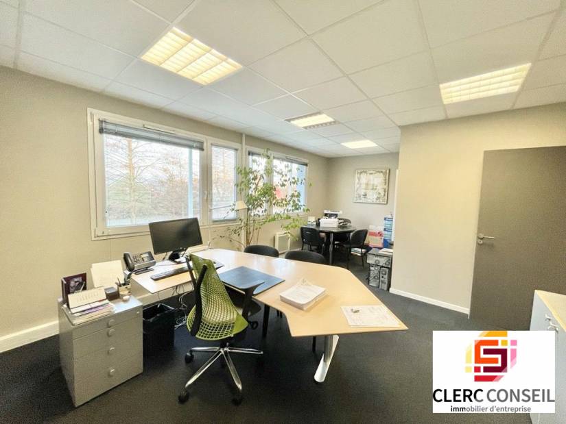 Location - Bureaux 101m² - Mont-saint-aignan