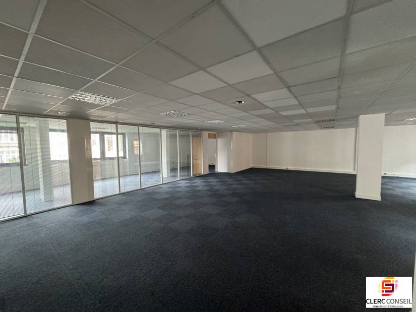 Location - Bureaux 542m² - Rouen