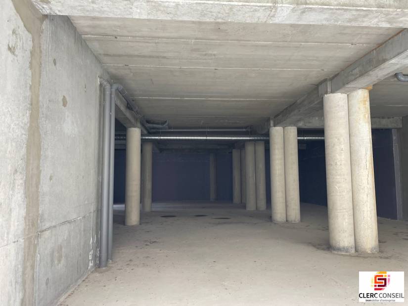 Location - Local commercial 270m² - Vernon