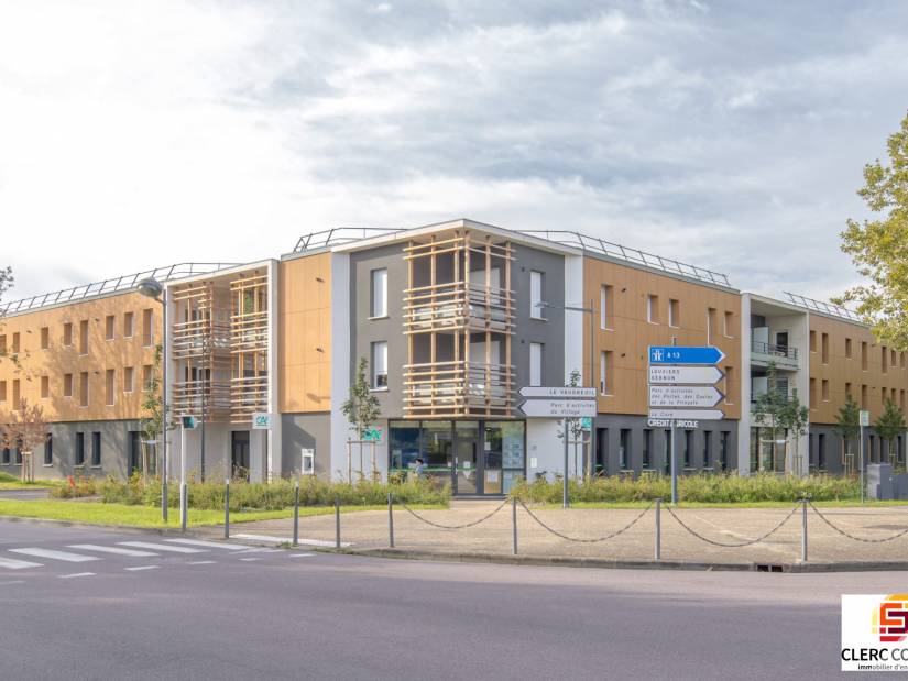 Location - Local commercial 173m² - Val-de-reuil