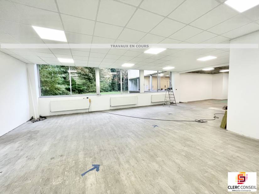 Location - Bureaux 191m² - Bihorel