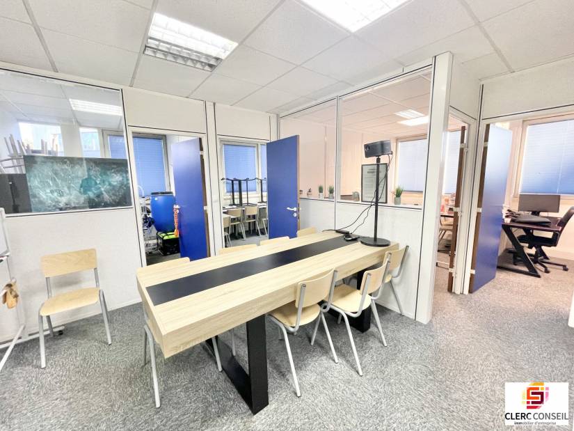 Location - Bureaux 80m² - Bois-guillaume