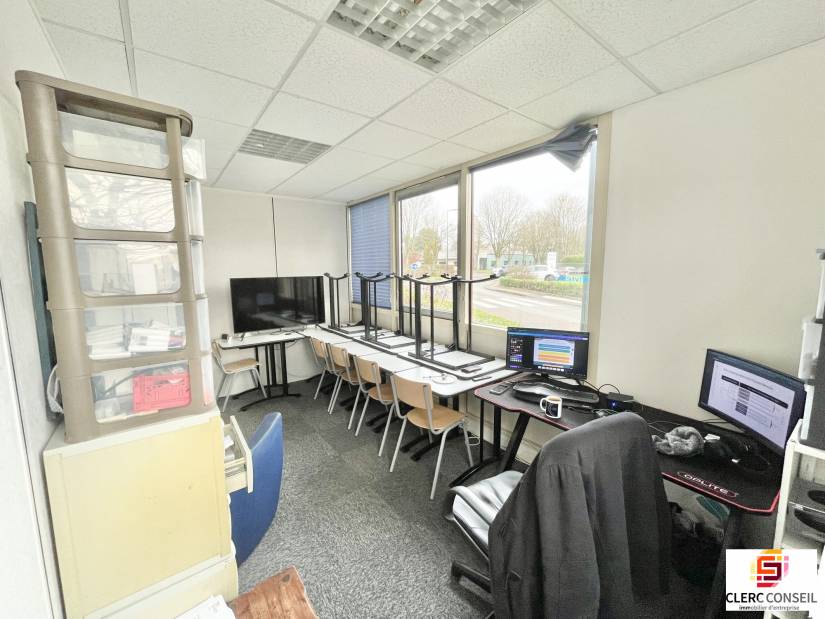 Location - Bureaux 80m² - Bois-guillaume