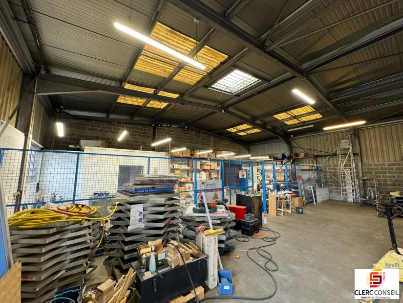 Location - Local d'activité 390m² - Le petit-quevilly