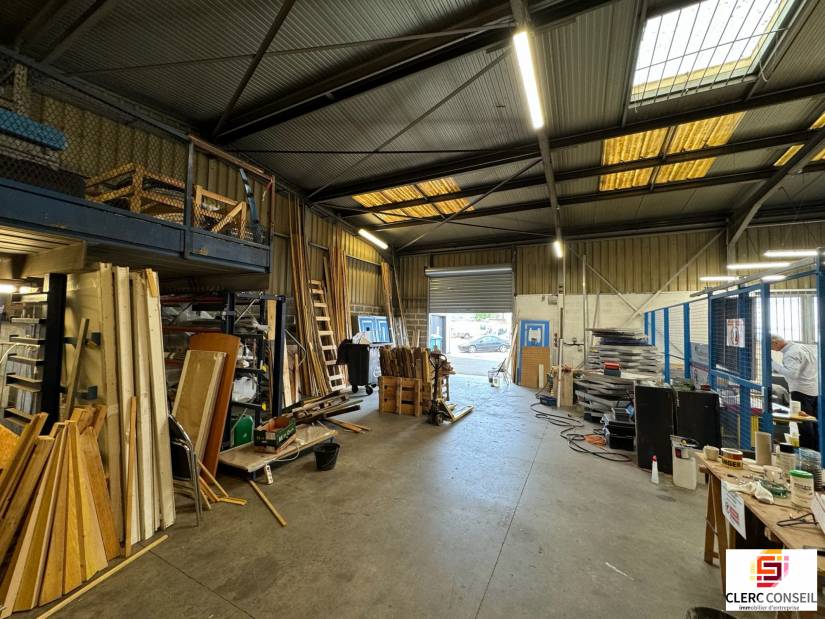 Location - Local d'activité 390m² - Le petit-quevilly