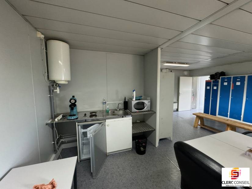 Location - Local d'activité 390m² - Le petit-quevilly