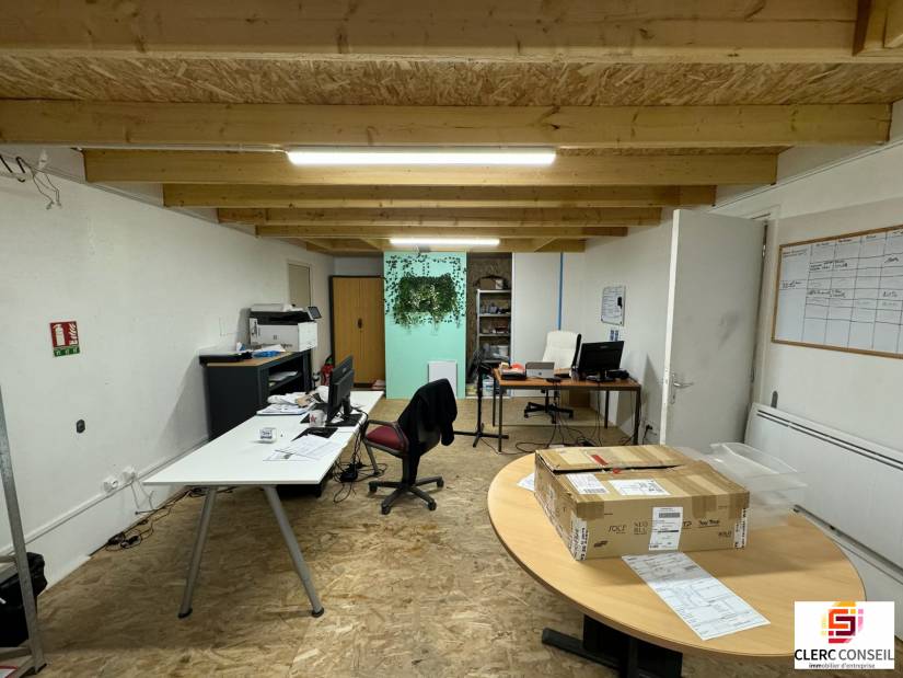 Location - Local d'activité 464m² - Le petit-quevilly