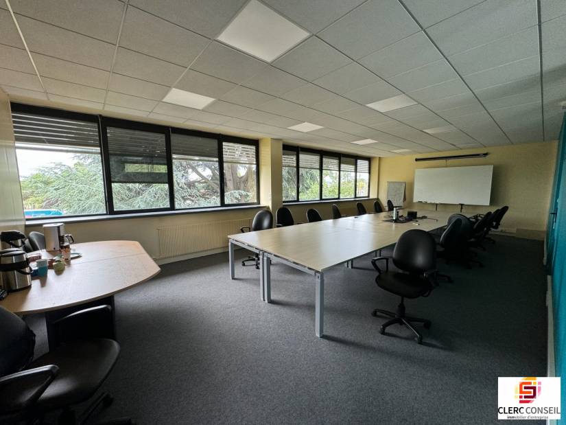 Location - Local d'activité 4200m² - Sotteville-lès-rouen
