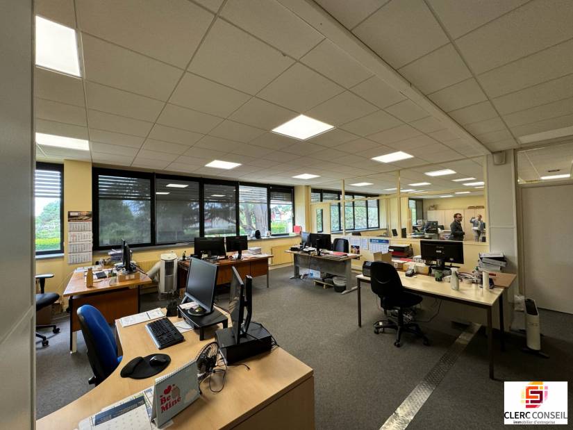 Location - Local d'activité 4200m² - Sotteville-lès-rouen